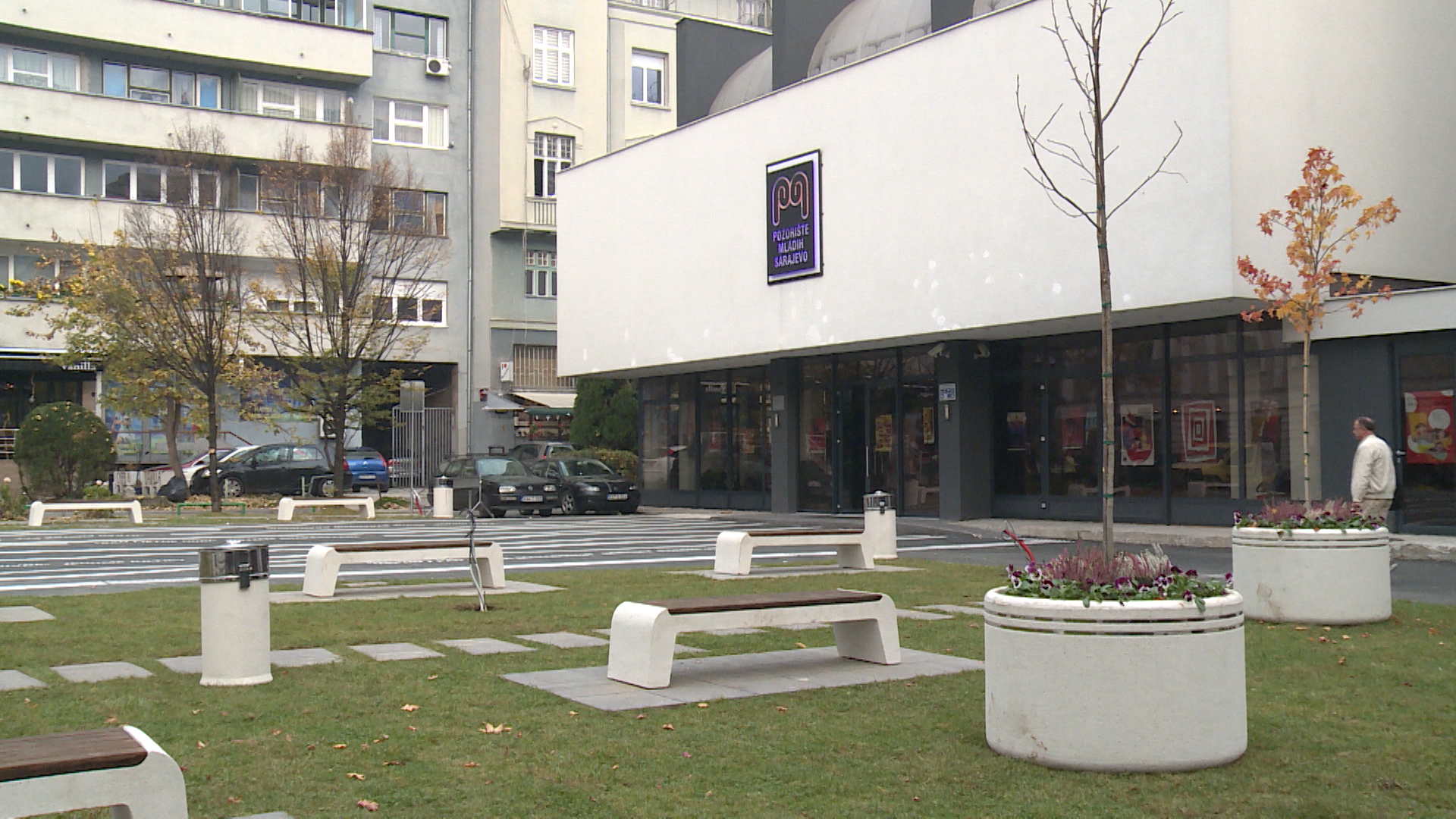 Korenić, Trg, Pozorište mladih