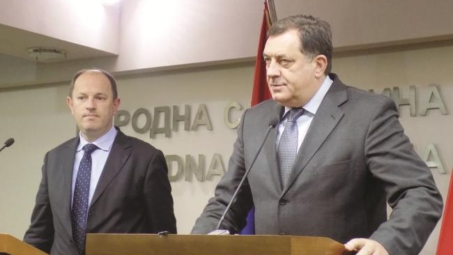 luka_petrovic_i_milorad_dodik