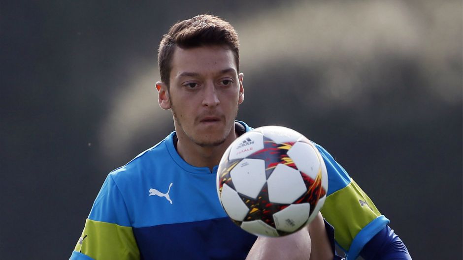 mesut ozil trening