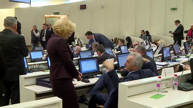 Ministarske stolice zamijenili zastupničkim