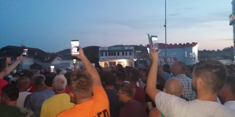 Mirni-protesti-6-750x375