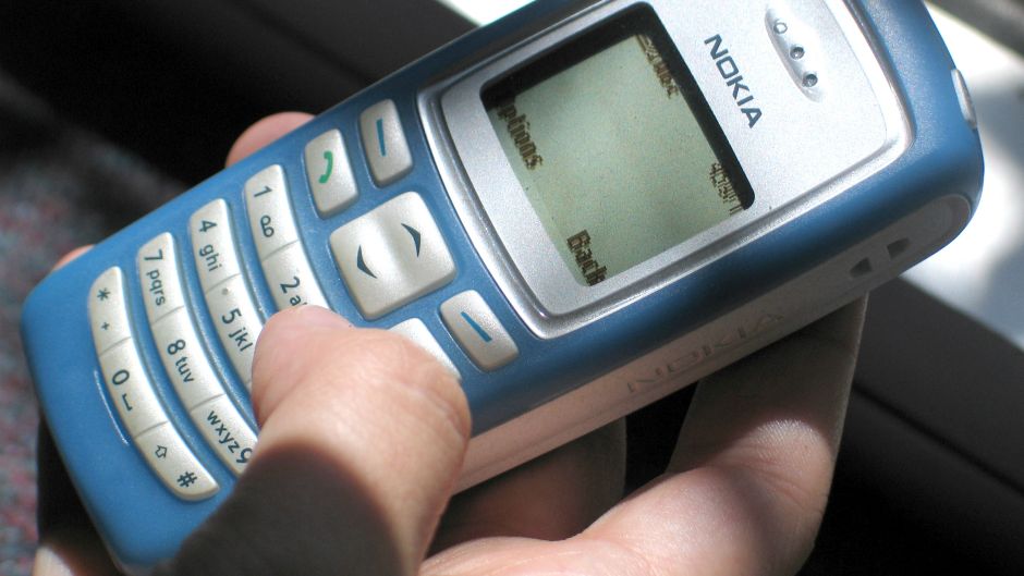 mobitel_poruka_tipkanje_morguefile