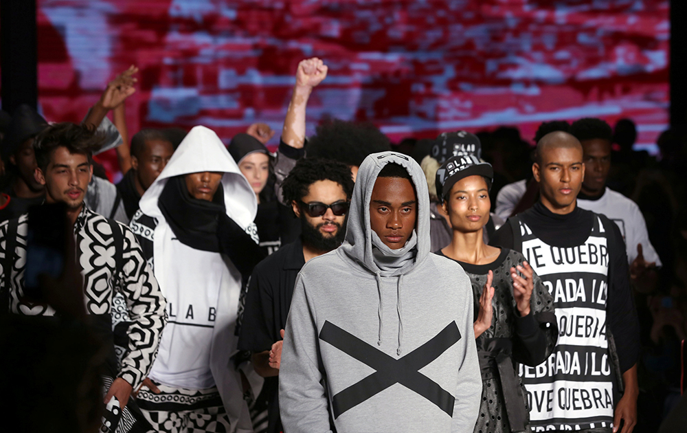 REUTERS/Paulo Whitaker