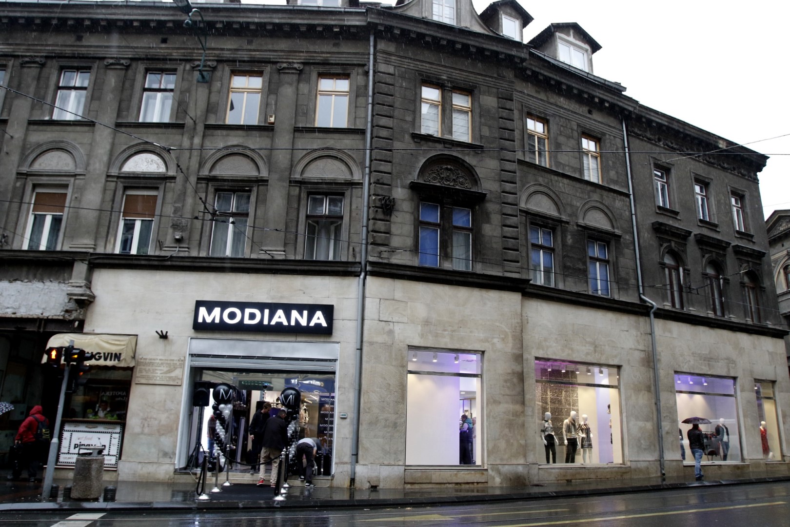 Modiana otvaranje (2) (Large)