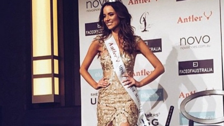 Monika-Radulovic-selfie4