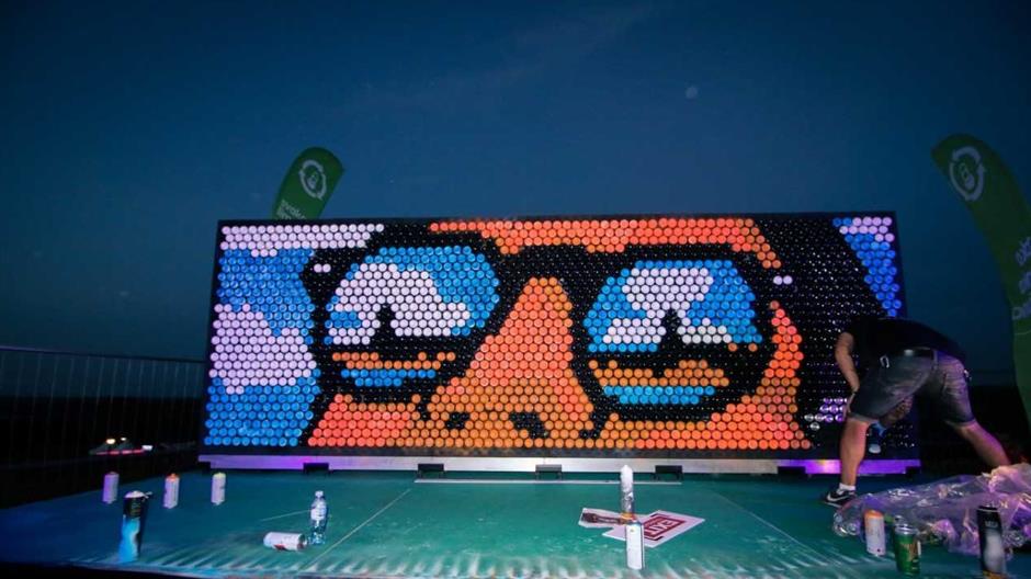 mural od limenki promo