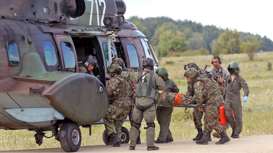 nato helikopter ranjenik