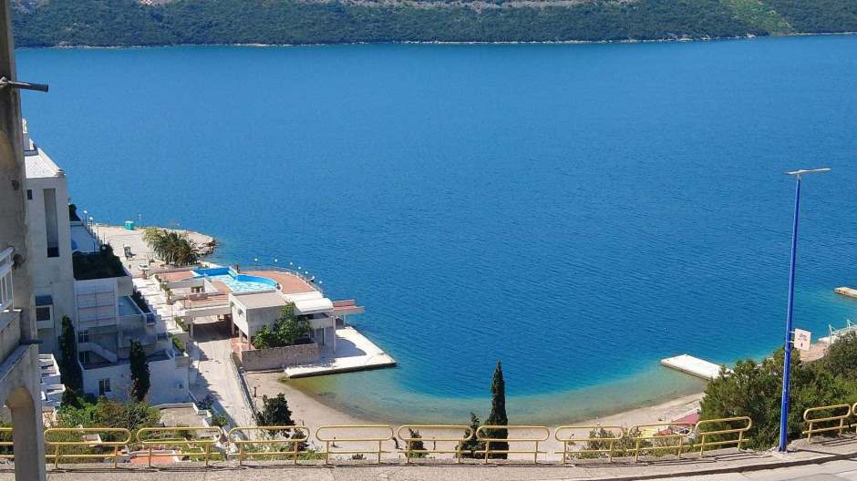 neum