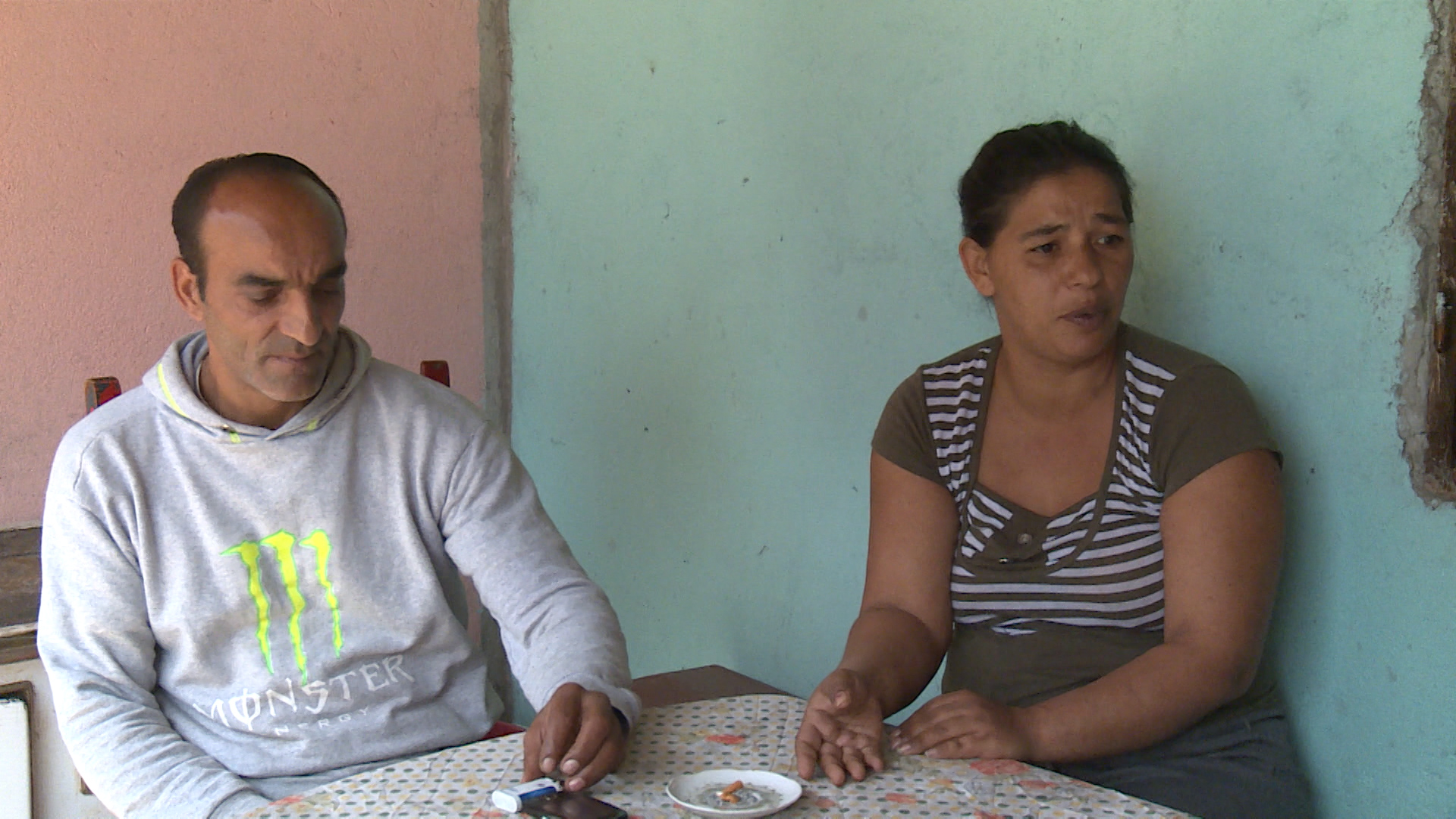 NI-HIV DISKRIMINACIJA-1900-GRB-2804(20160428-171927558).mxf.Still001