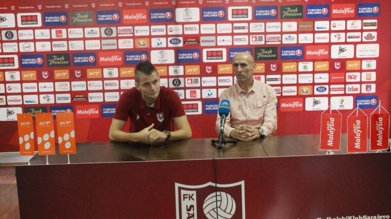 odrzana-press-konferencija-u-svecanom-salonu-svetozar-vujovic123