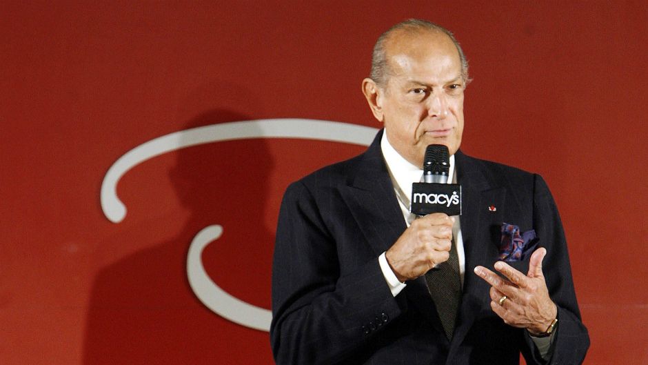 OSCARDELARENT_reuters