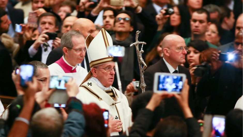 papa franjo na polnocki1