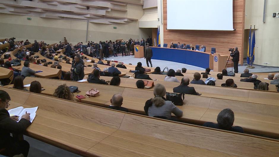 parlament sutorina