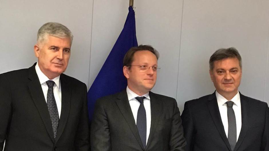 PHOTO-2020-01-27-13-35-06