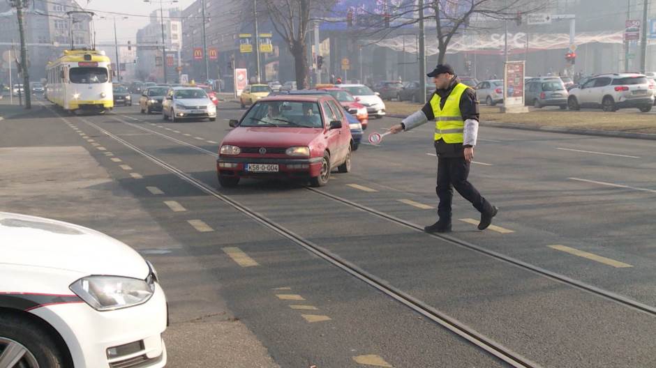policija