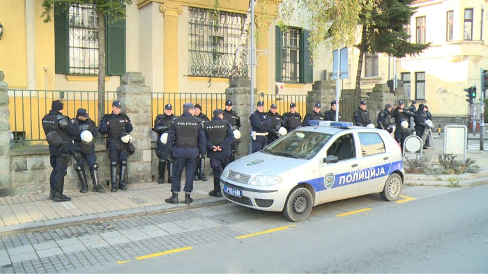 policija