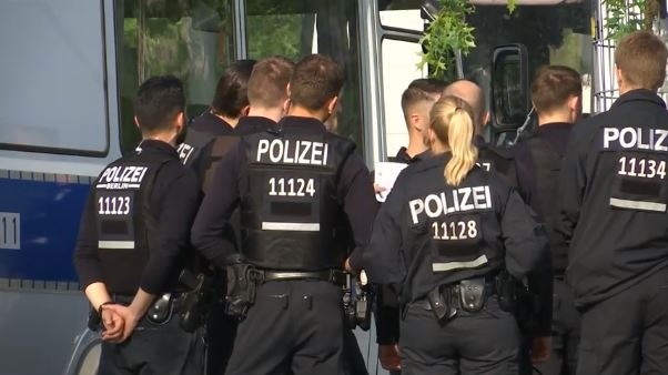 POLIZEI ZWEI