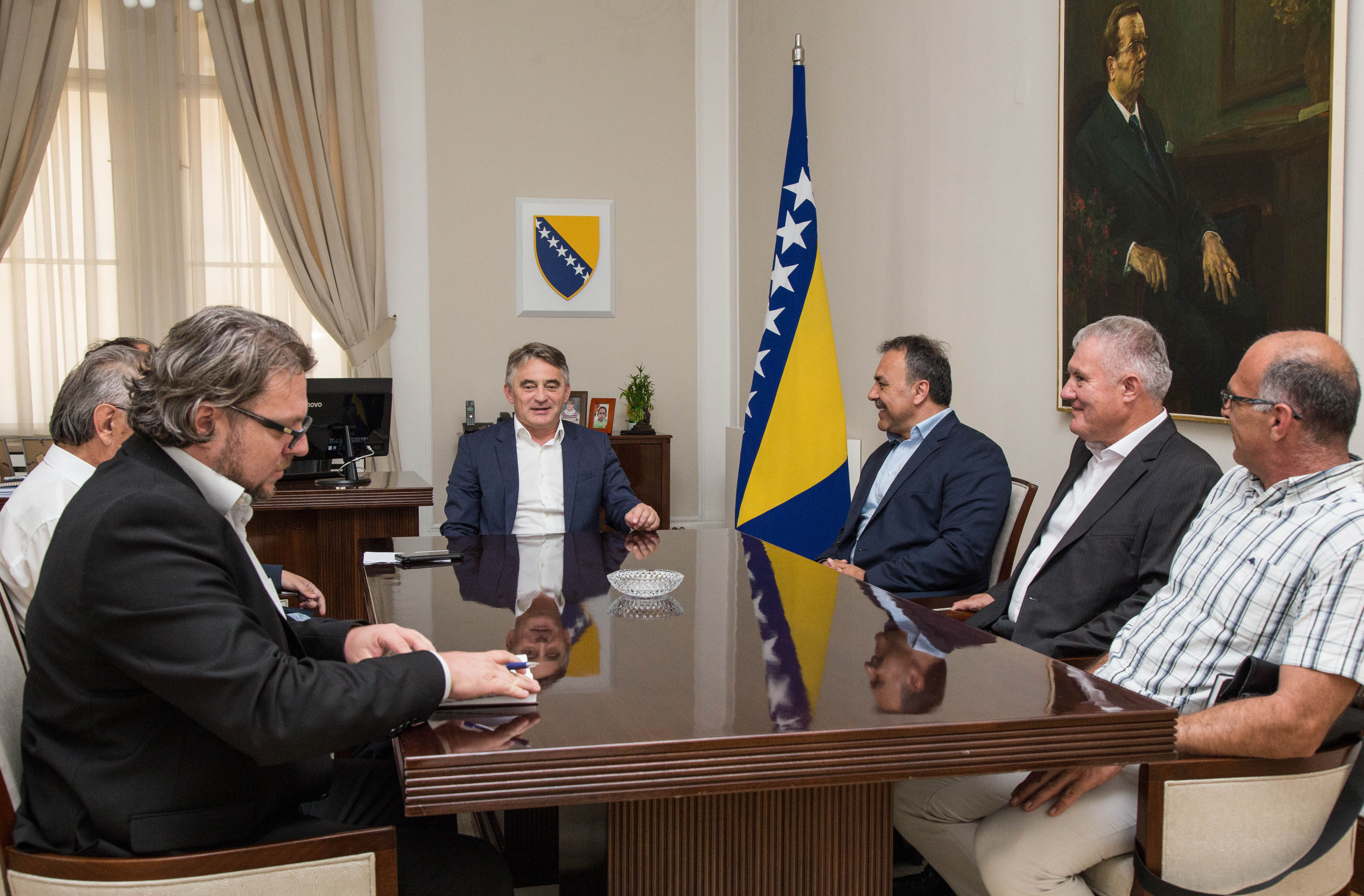 Predsjedavajući Predsjedništva Bosne i Hercegovine Željko Komšić primio zastupnika u Saboru Republike Hrvatske i predsjednika stranke Nova politika Vlahu Orepića