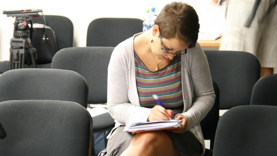 press-conference-1166345_960_720