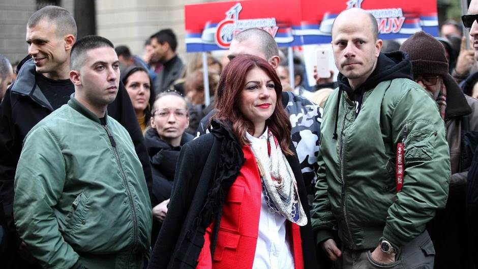 protest antivakseri fonet