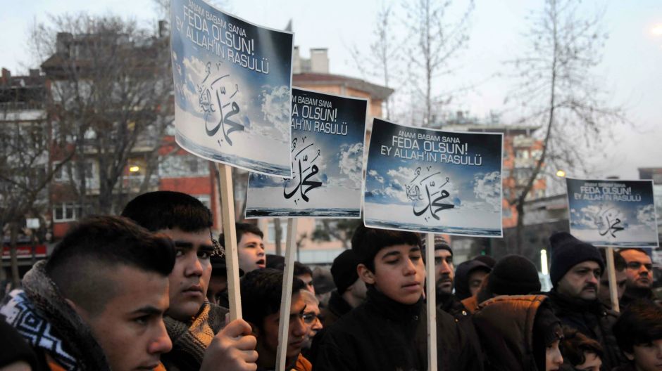 protesti protiv karikatura turska3