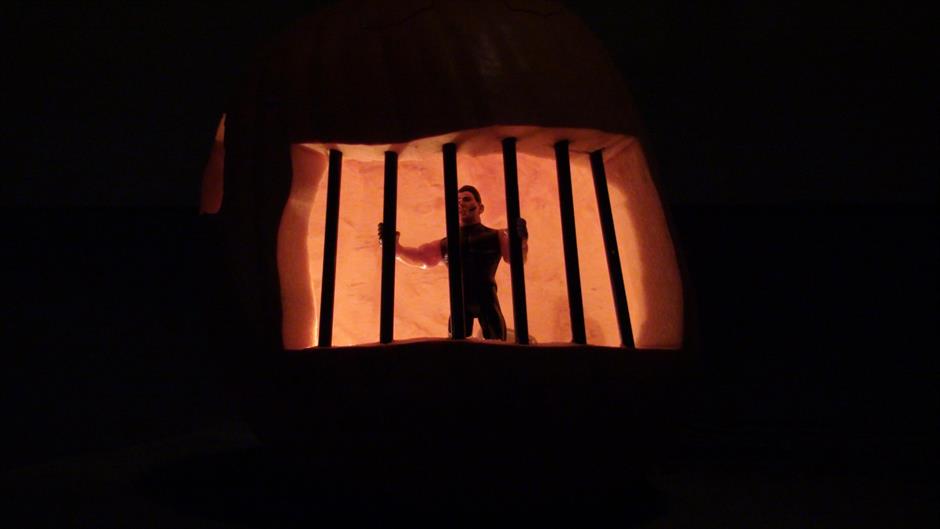 pumpkin-cage
