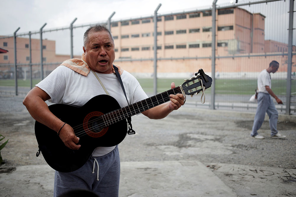 REUTERS/Daniel Becerril