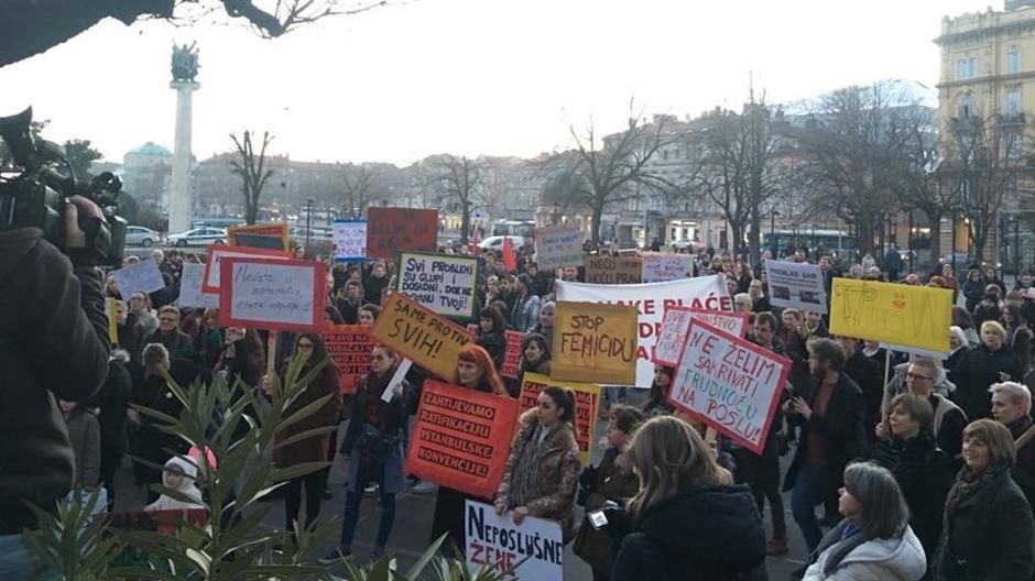 rijeka-187510.jpeg