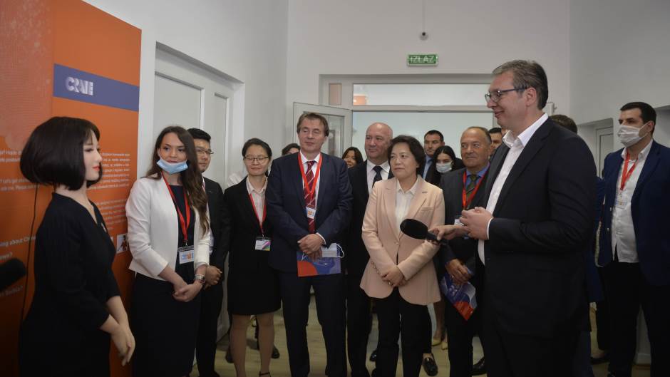 robot vučić tanjug