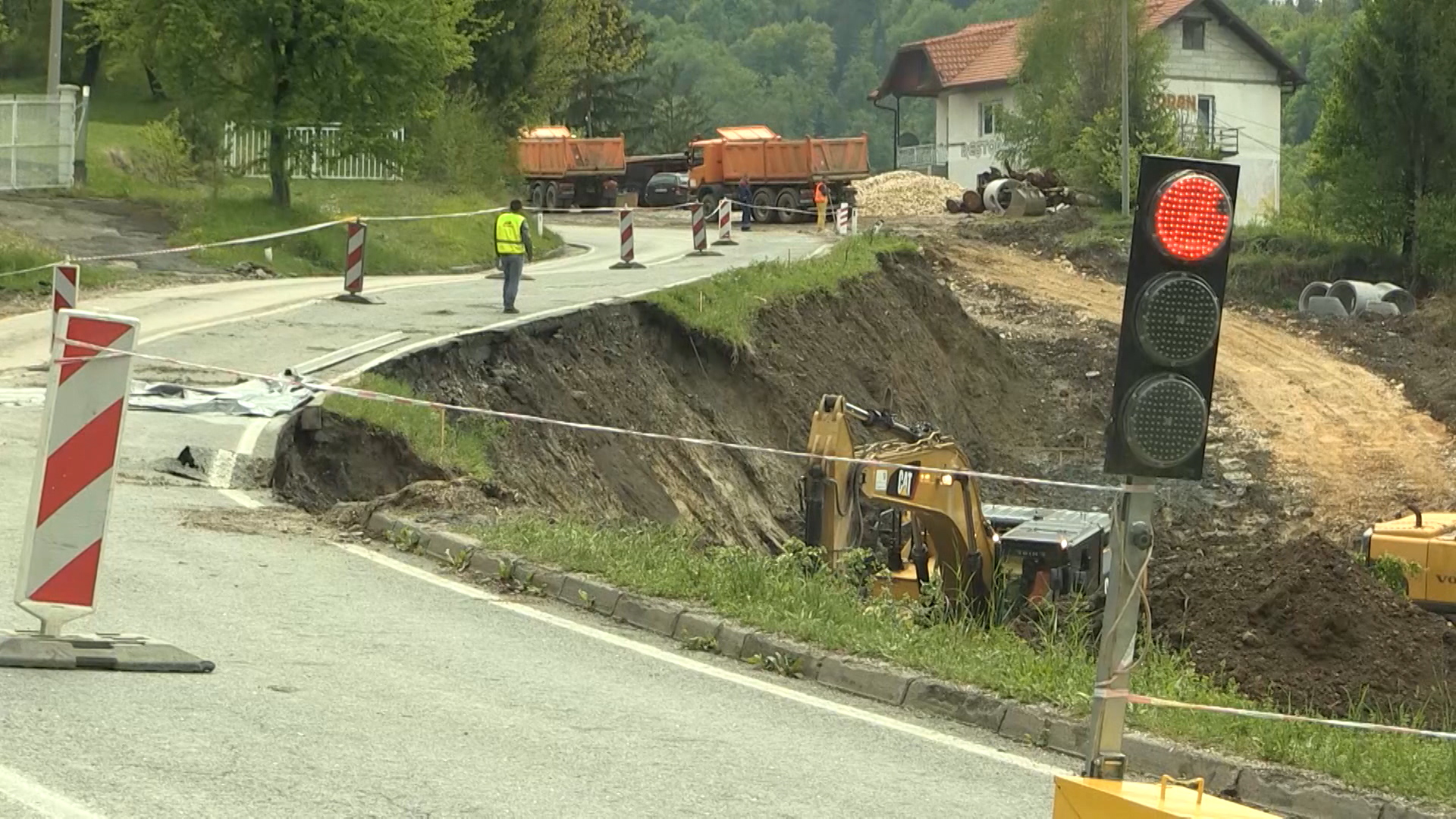 SA-.00_00_33_08.Still017