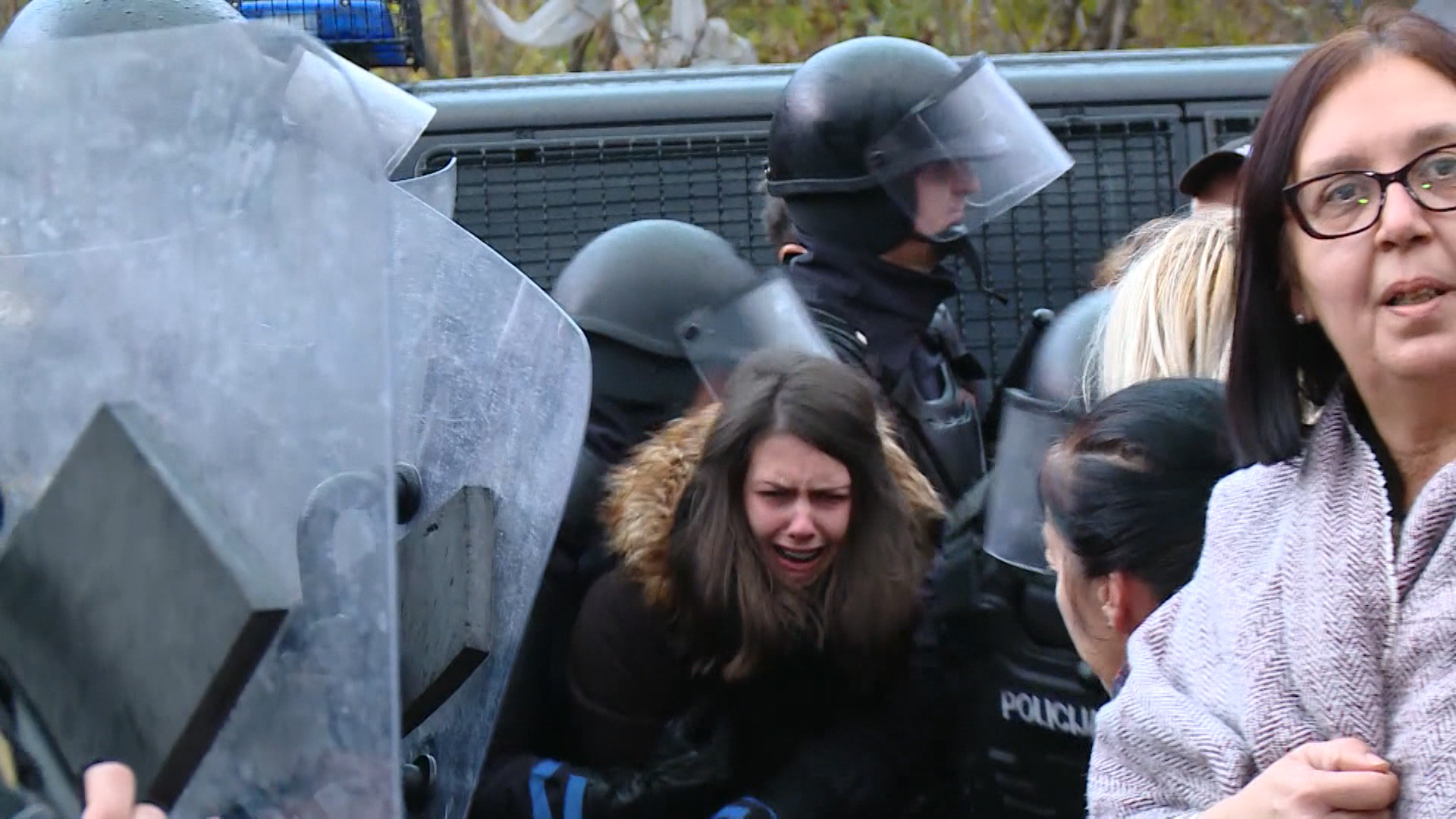 SA-.00_00_42_10.Still006