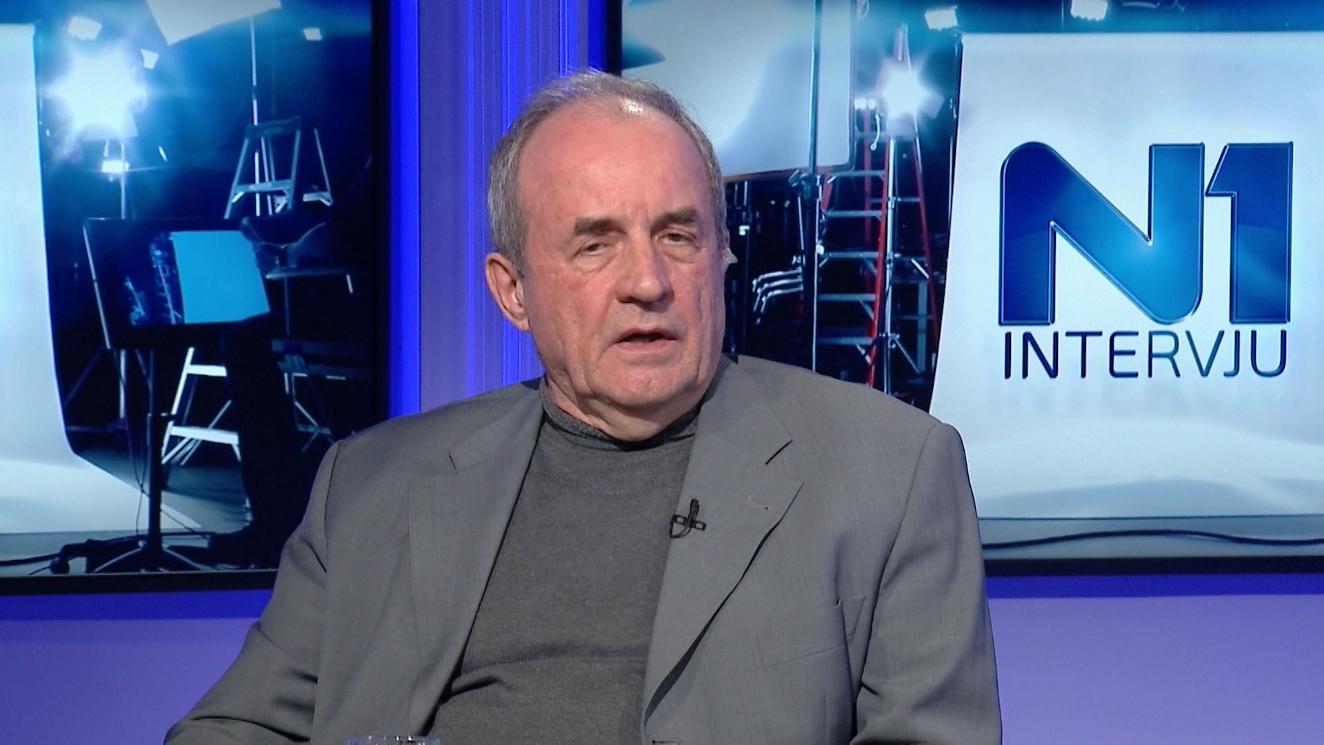 SA-.00_01_01_12.Still008