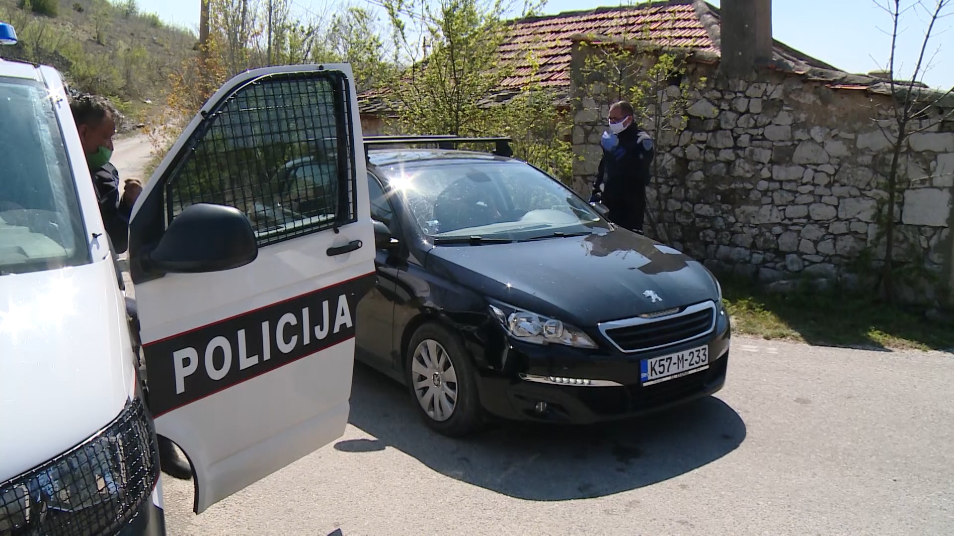 SA-.00_01_24_03.Still015