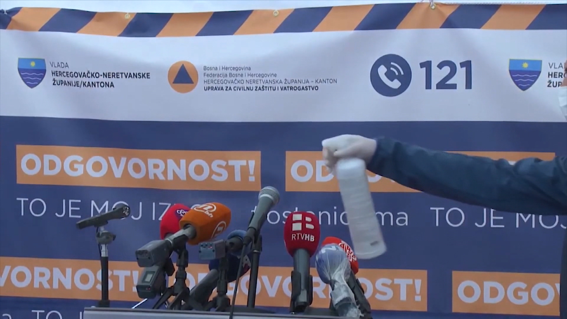 SA-.00_01_49_07.Still021