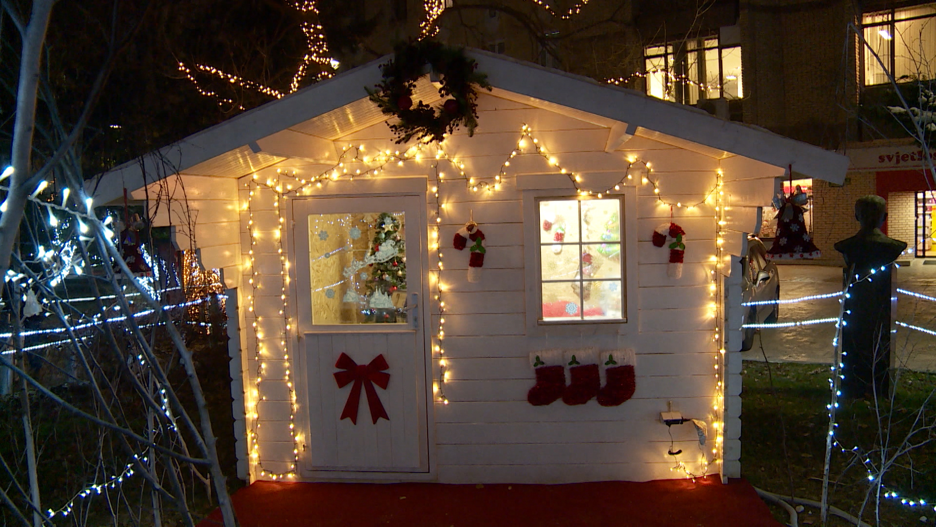 SA-.00_02_09_17.Still012