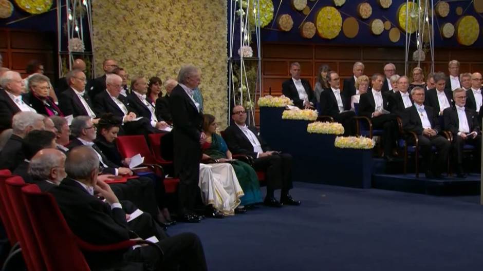 SA-.00_02_53_04.Still019