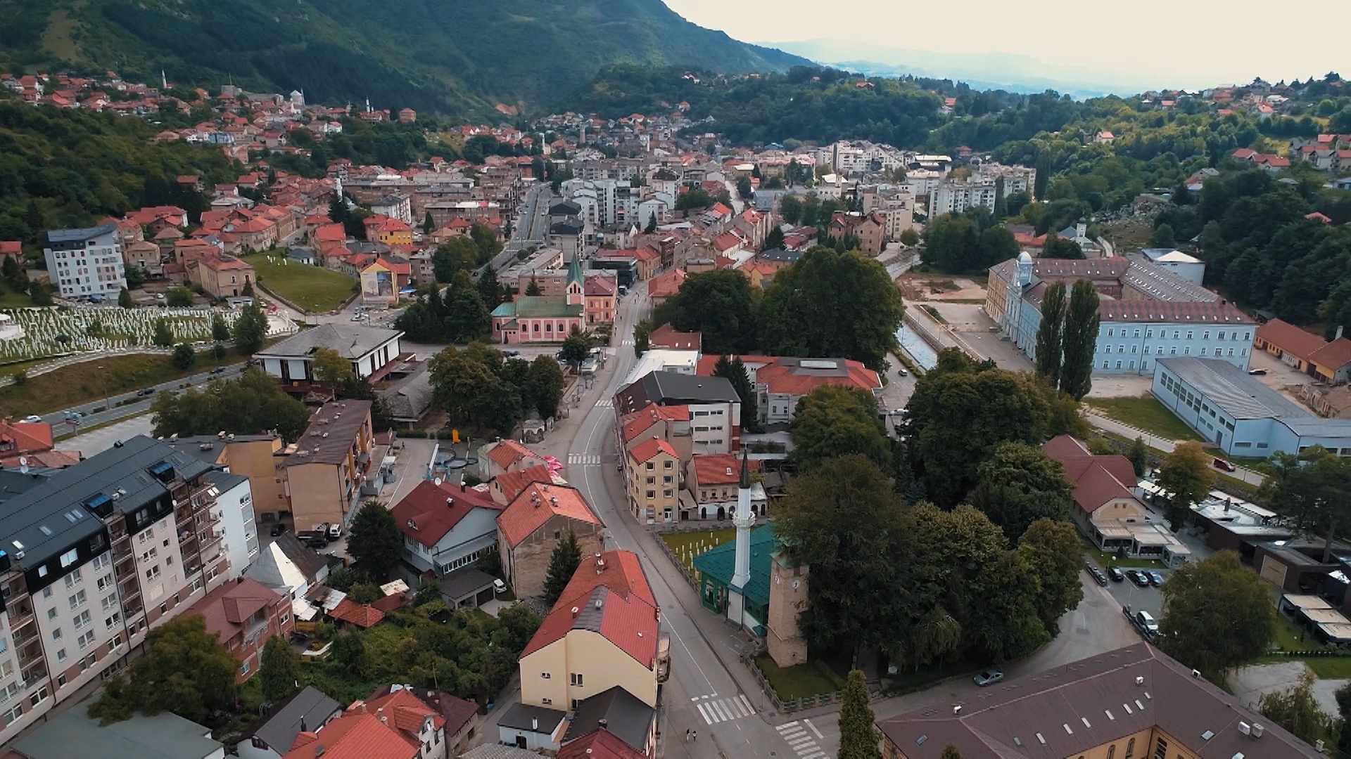 SA-.00_03_47_24.Still017