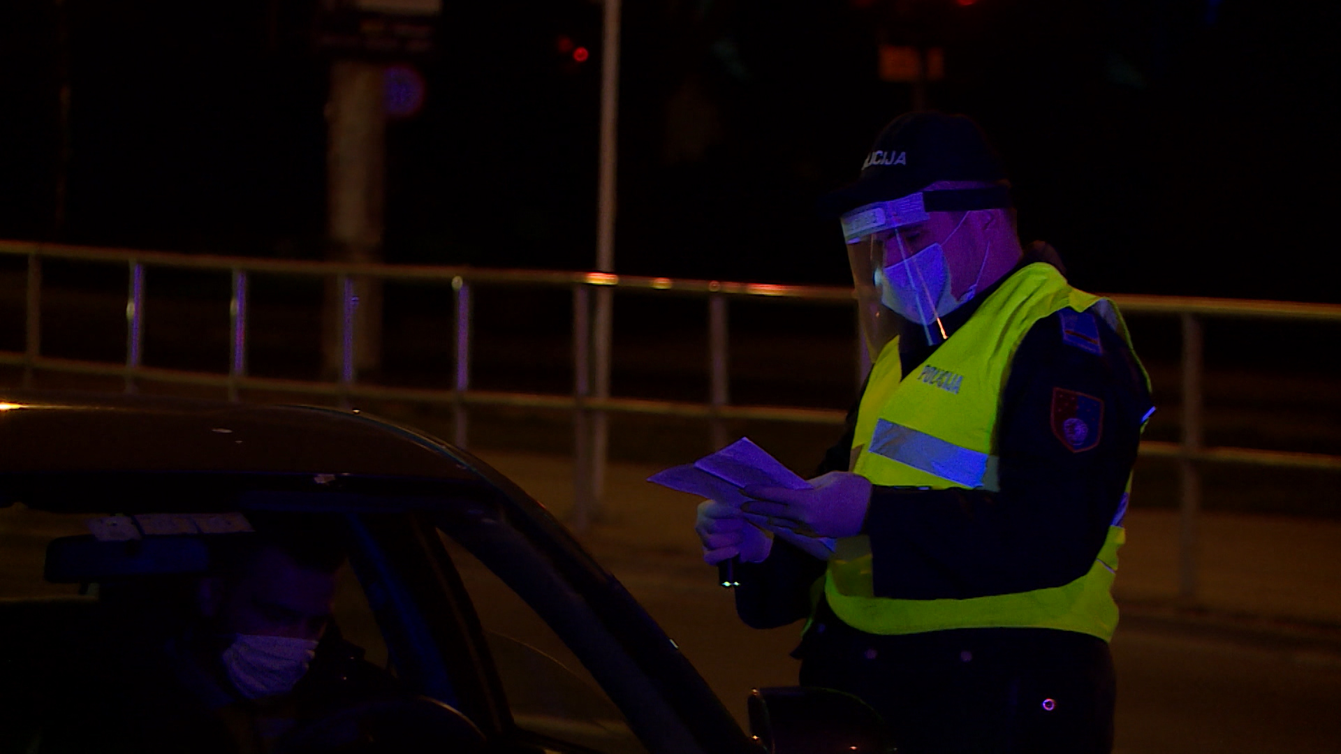 SA-.00_03_58_09.Still016