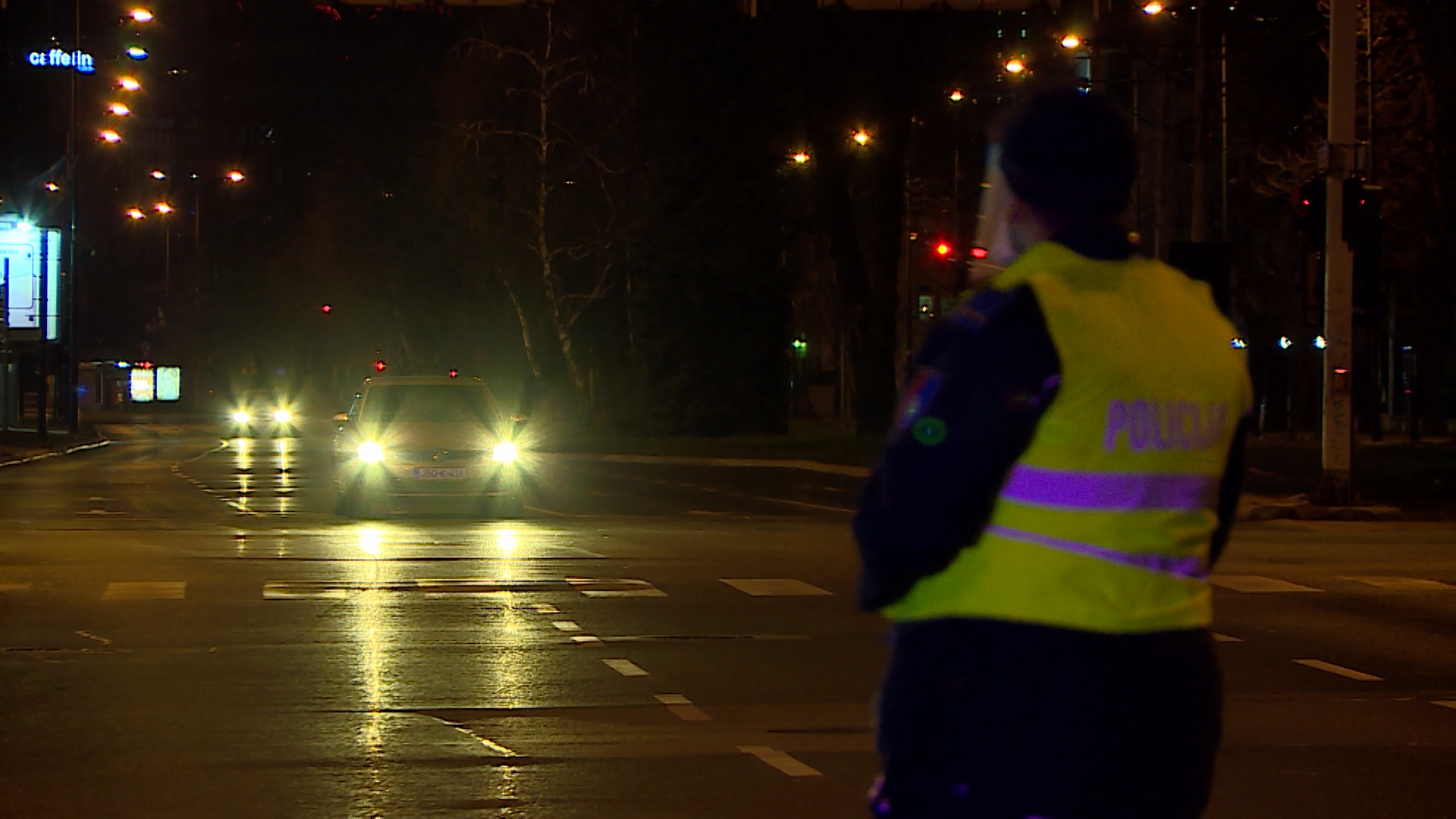 SA-.00_04_06_17.Still018