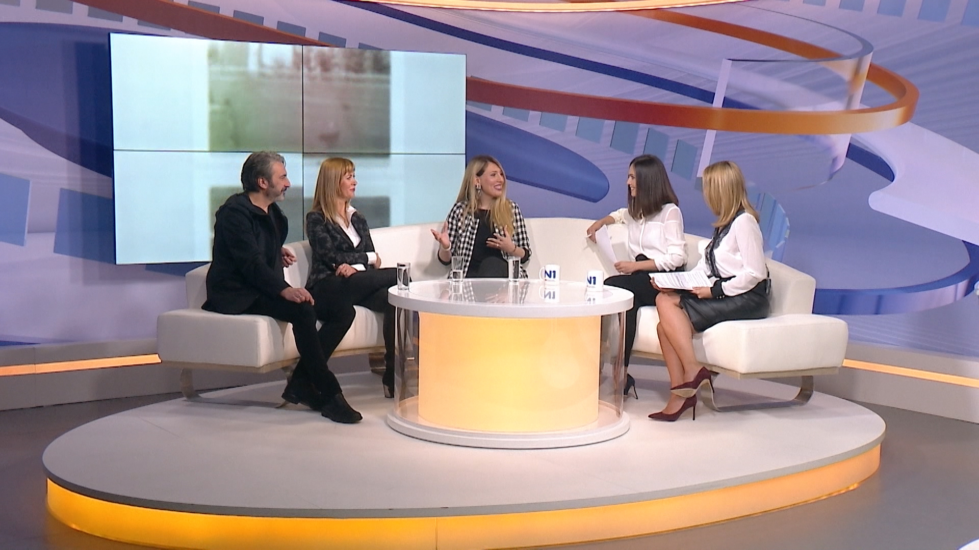 SA-.00_08_35_20.Still005