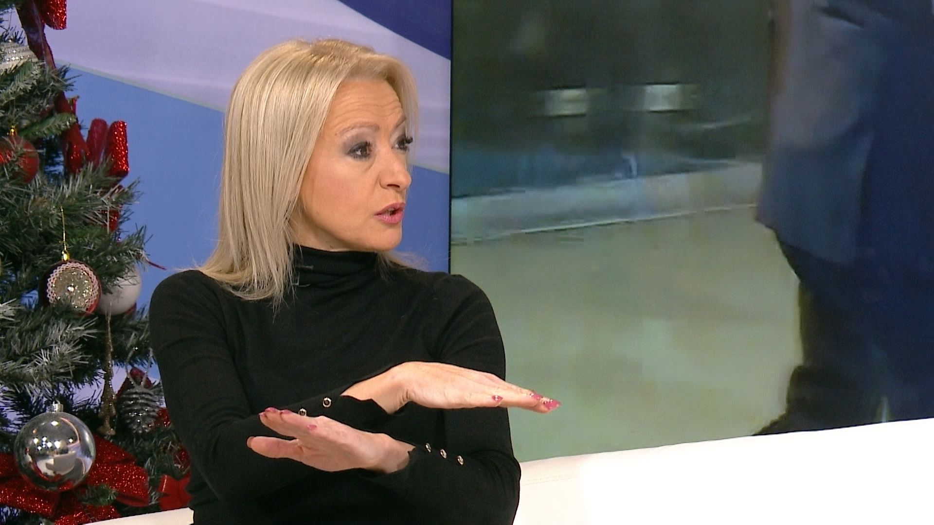 SA-.00_15_12_23.Still003