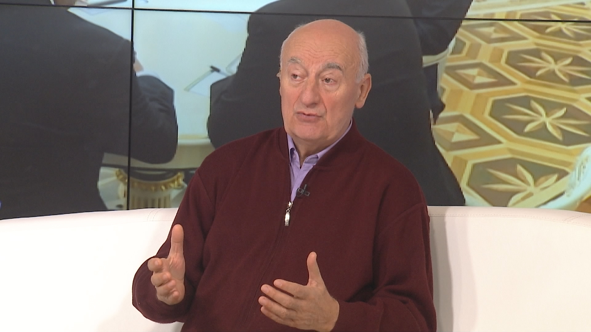 SA-.00_18_10_15.Still001