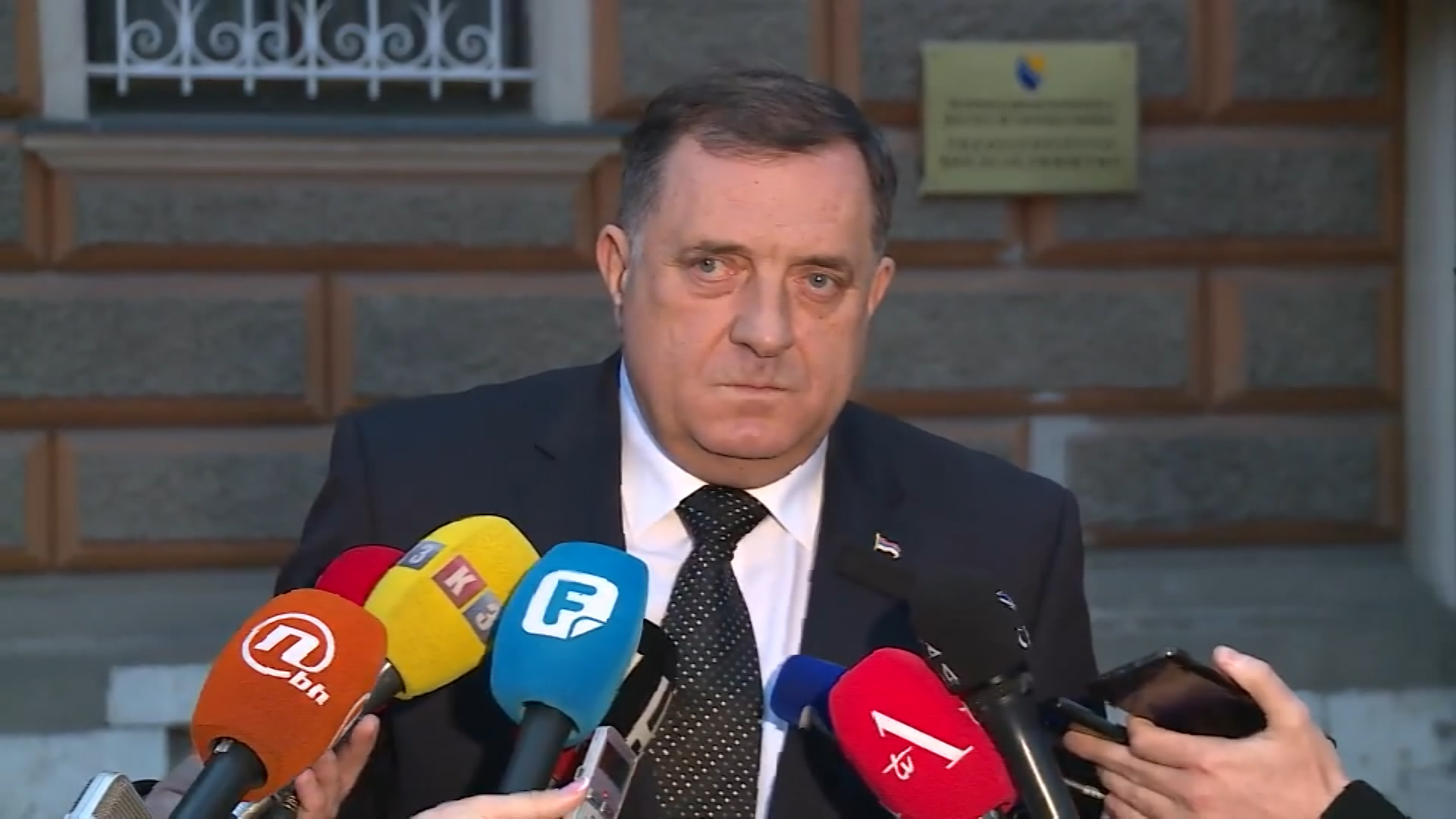 SA-.00_29_56_23.Still003