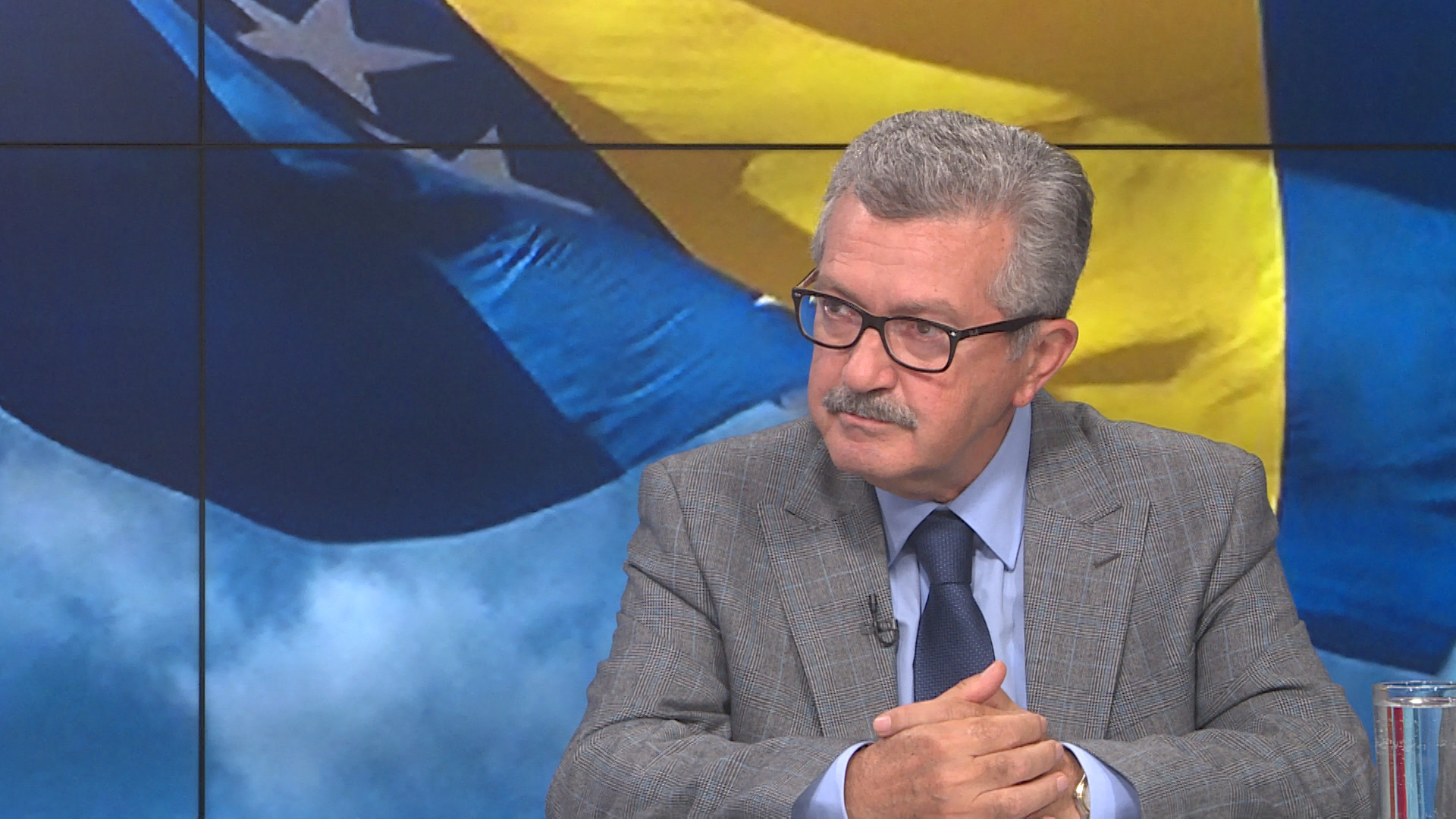 SA-.00_36_10_16.Still002