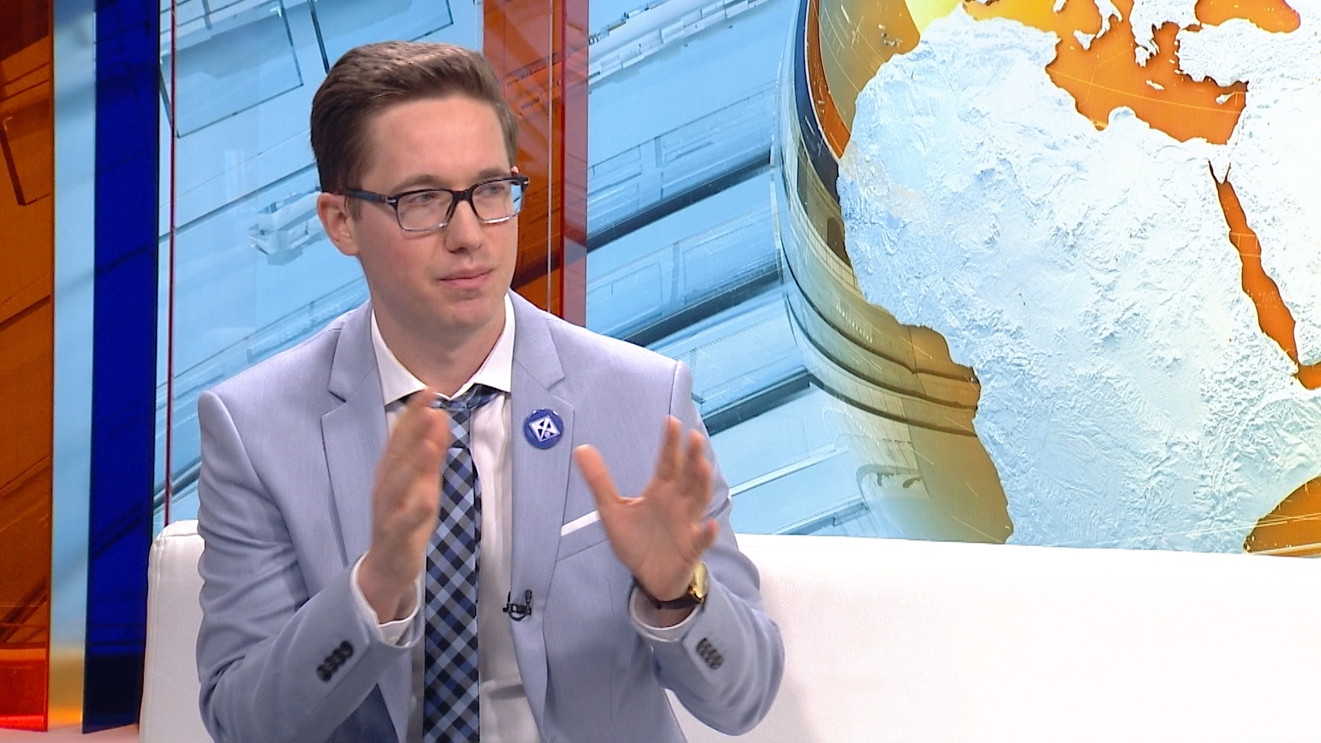 sa-adnan bosovic-clf.00_11_30_08.Still003