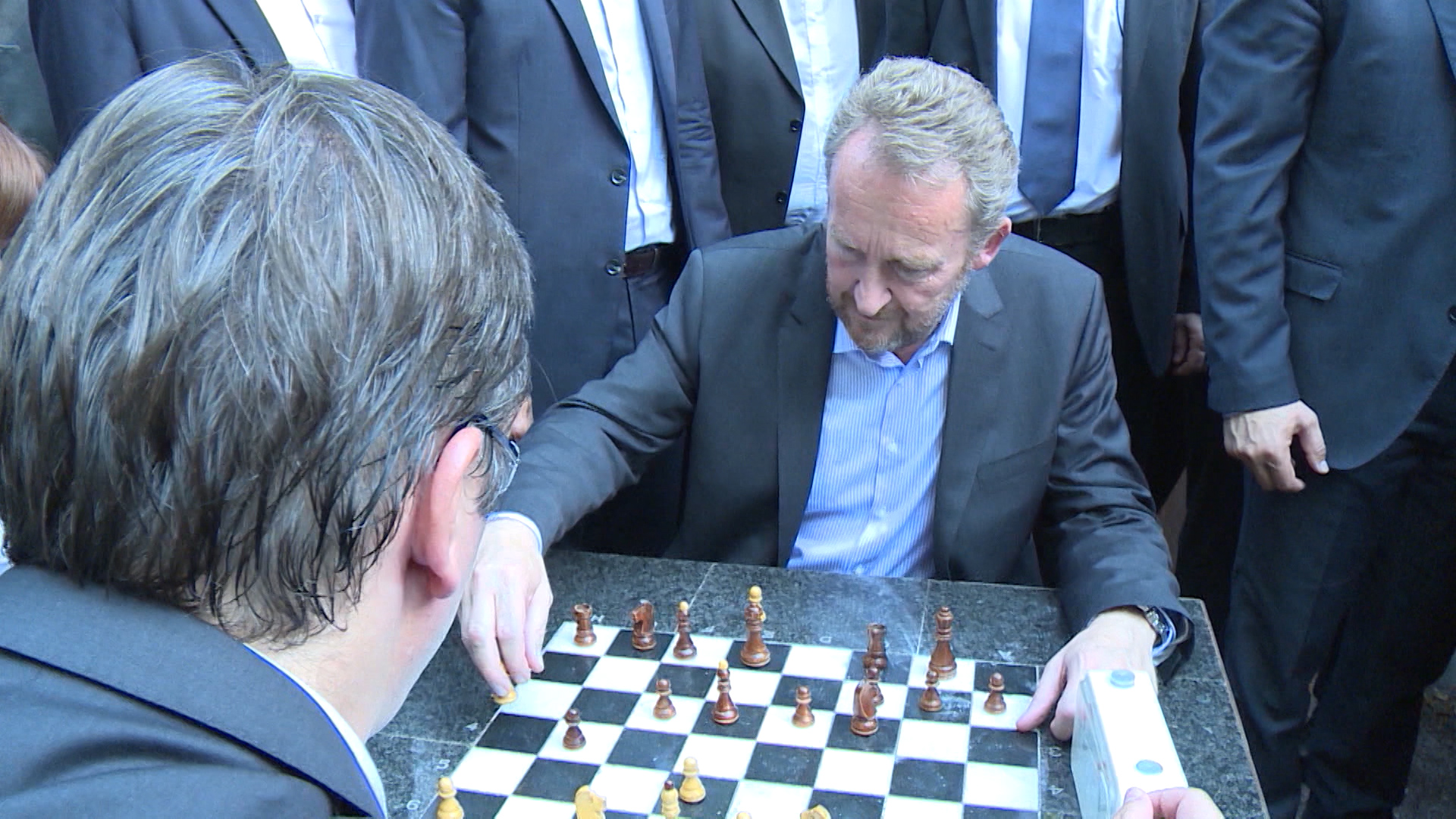 SA-ADNAN CUHARA DU-MES-WEB(20171114-125043948).Still014