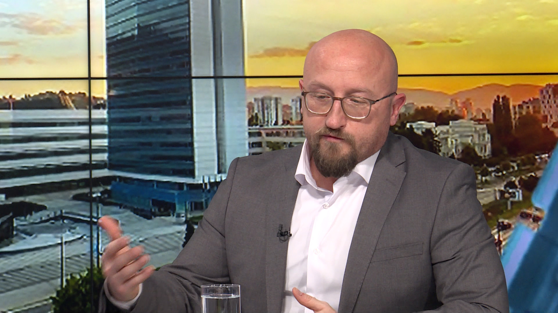 sa-adnan kuskic-clf-130220.17_59_42_02.Still001