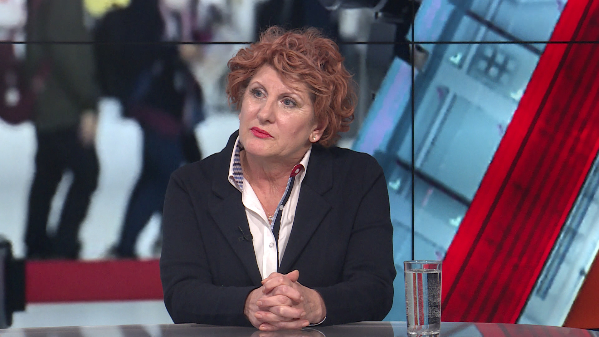 sa-aida pitic-clf-220120.19_25_08_11.Still001