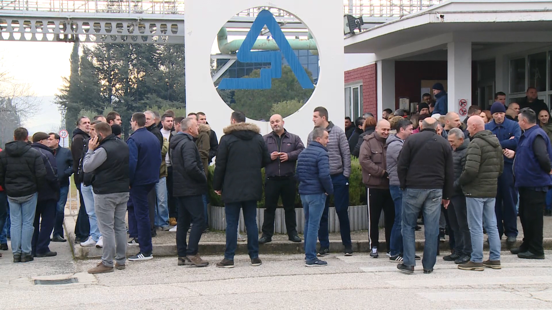 sa-aluminij dogovor pkg-19-djk-1(20191216-170848062).mxf.00_01_11_15.Still003