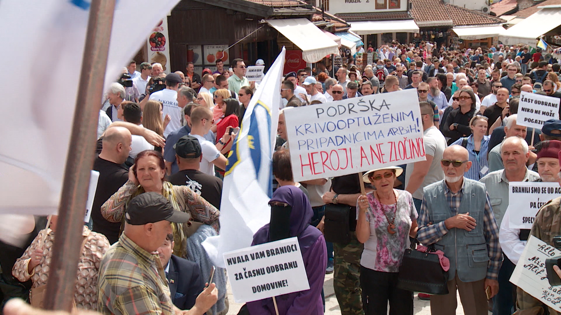 SA-AMERIKA I BIH PKG-19-ESM-1(20180504-172506909).00_00_32_01.Still015